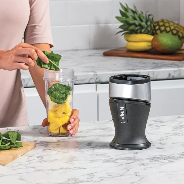Mélangeur et machine à smoothies Slim Nutri Ninja 700W – QB3001EUS – Argent